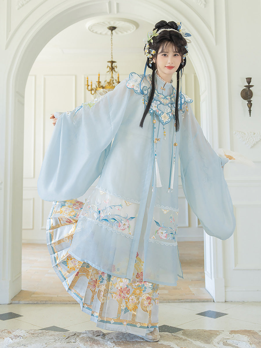 Crescent Frost 半月霜 - Cloud Collar & Mamianqun Ming Dynasty Hanfu Set