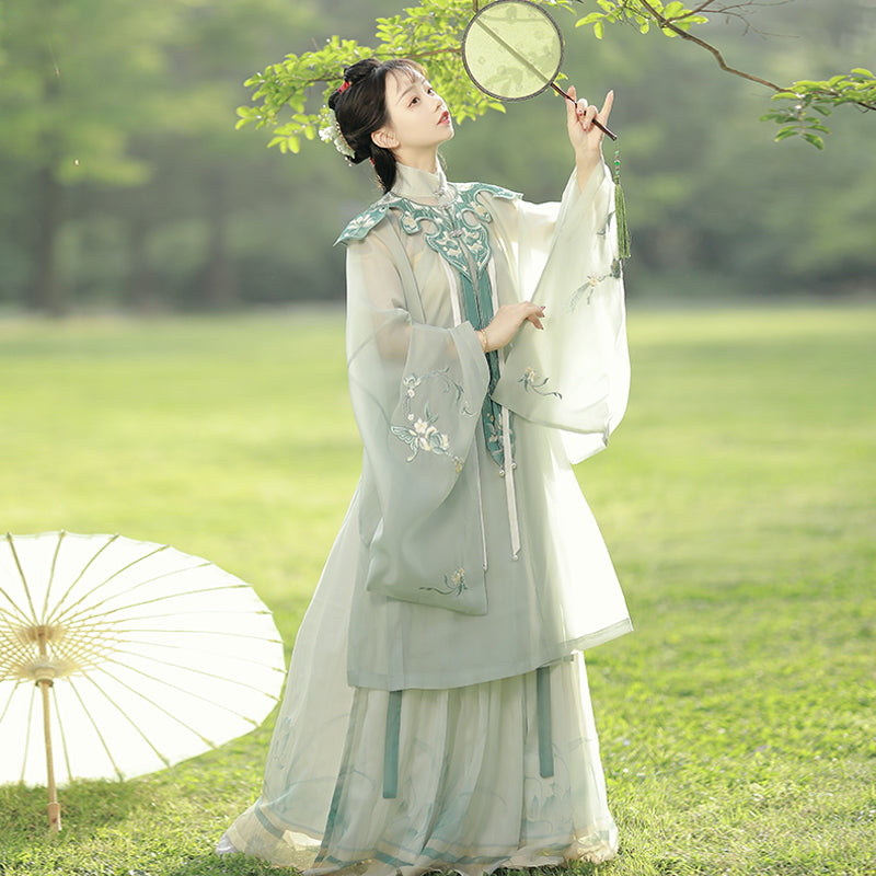 Fern - Robe & Pleated Skirt Ming Dynasty Hanfu Set