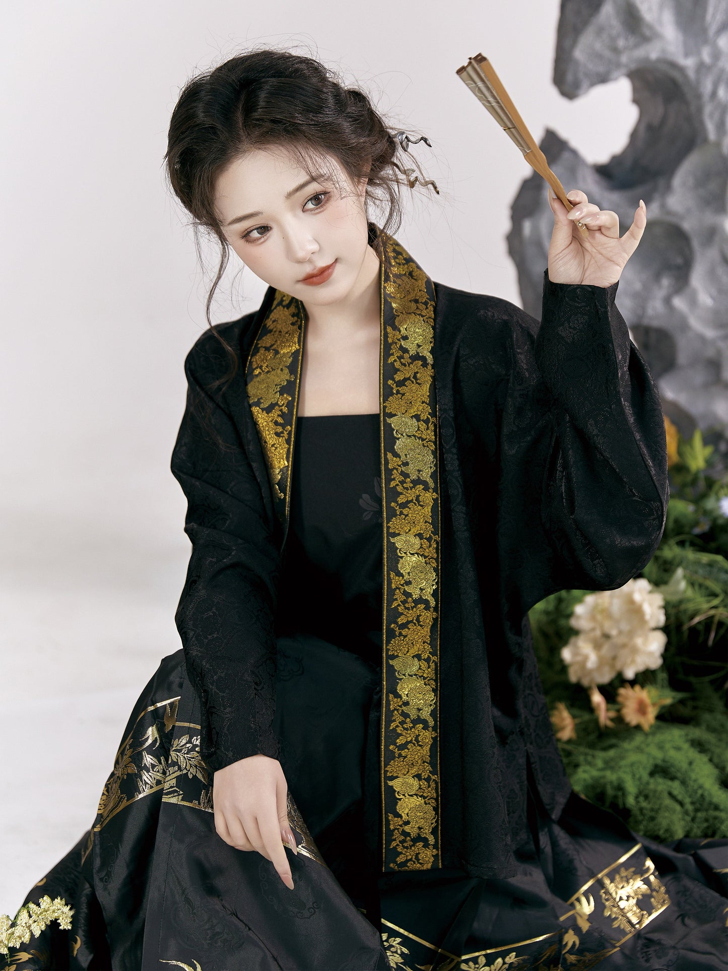 Peony Lion 牡丹狮子 - Song Dynasty Style Qiyao Ruqun Hanfu (Preorder)