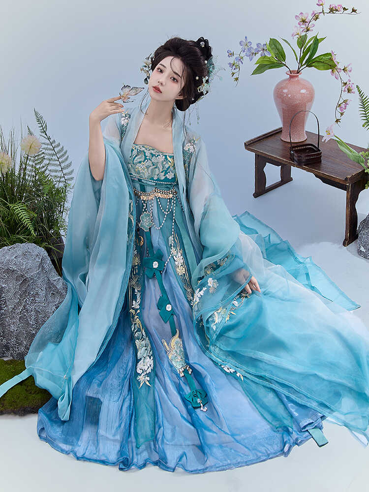 Drunken Winds - Tang Dynasty Style Hanfu Dress Heziqun