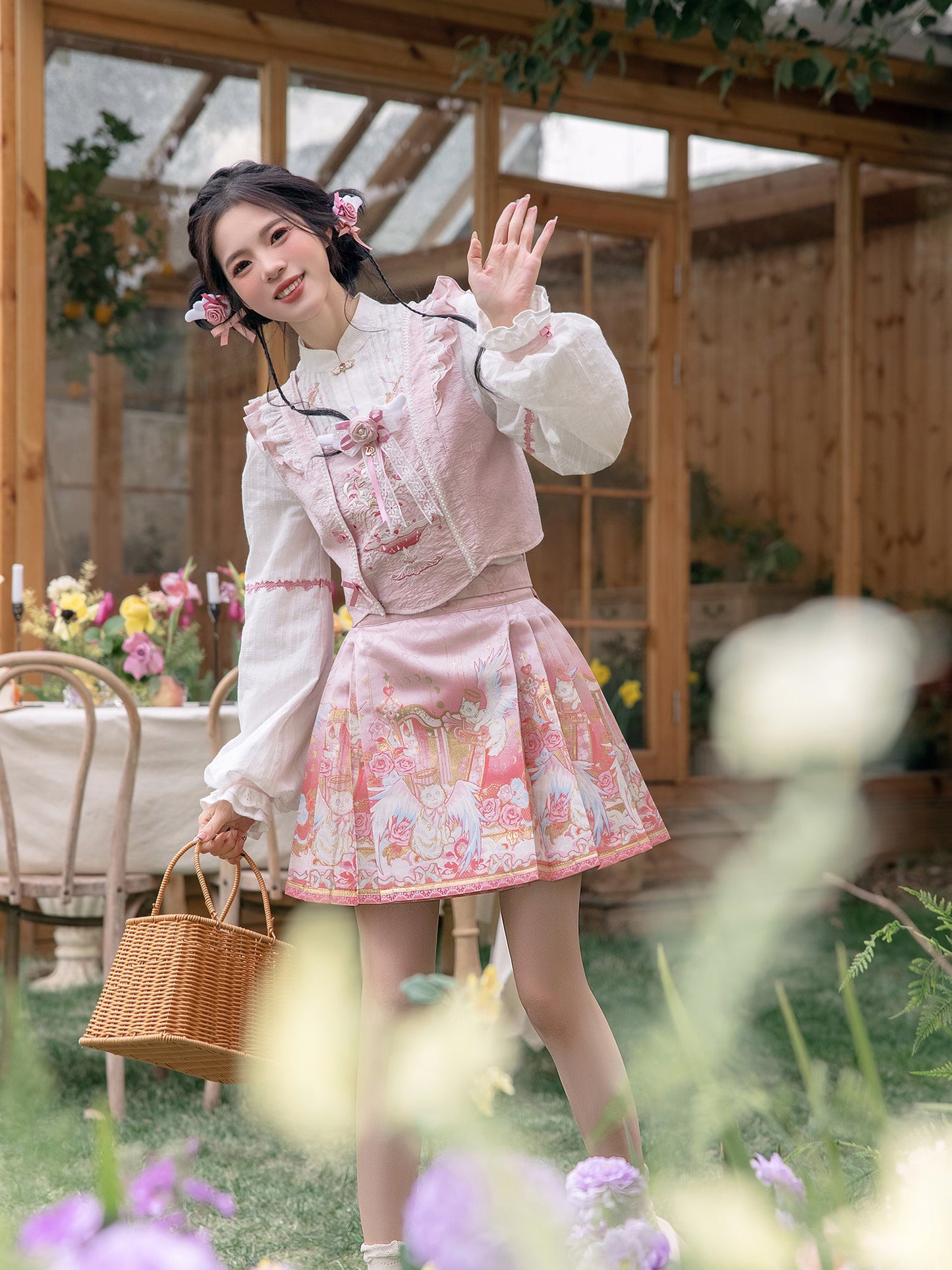 Angel's Voice 天使之声 - Ming Dynasty Modern Hanfu and Mamianqun (Preorder)