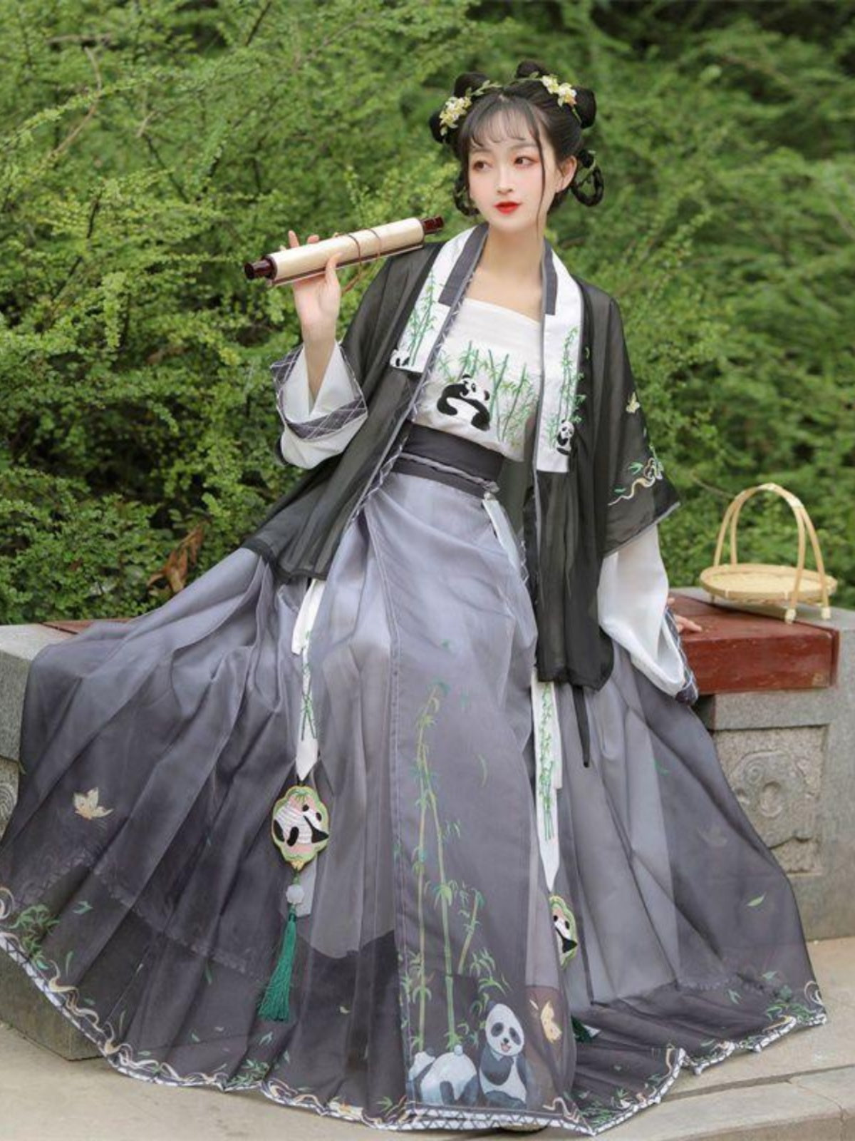 Panda 熊猫 - Song Dynasty Style Qiyao Ruqun Hanfu