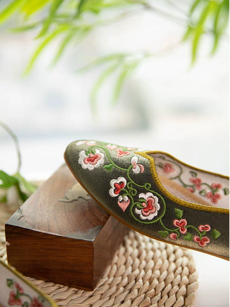 Esme - Floral Embroidered Cheongsam Shoes
