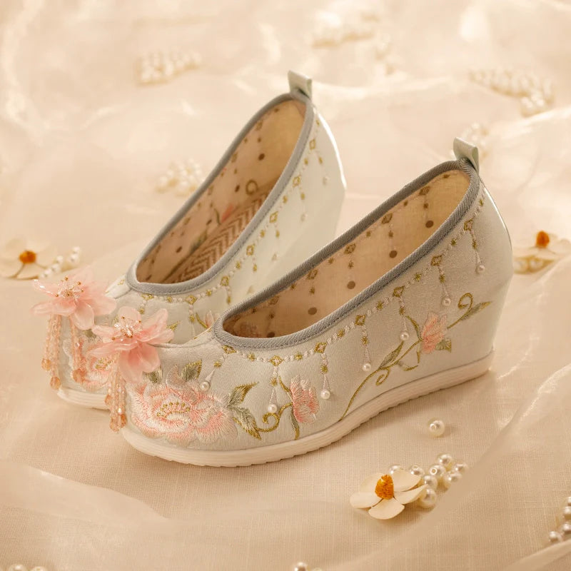 Vivian - Wedge Heels Embroidered Hanfu Shoes