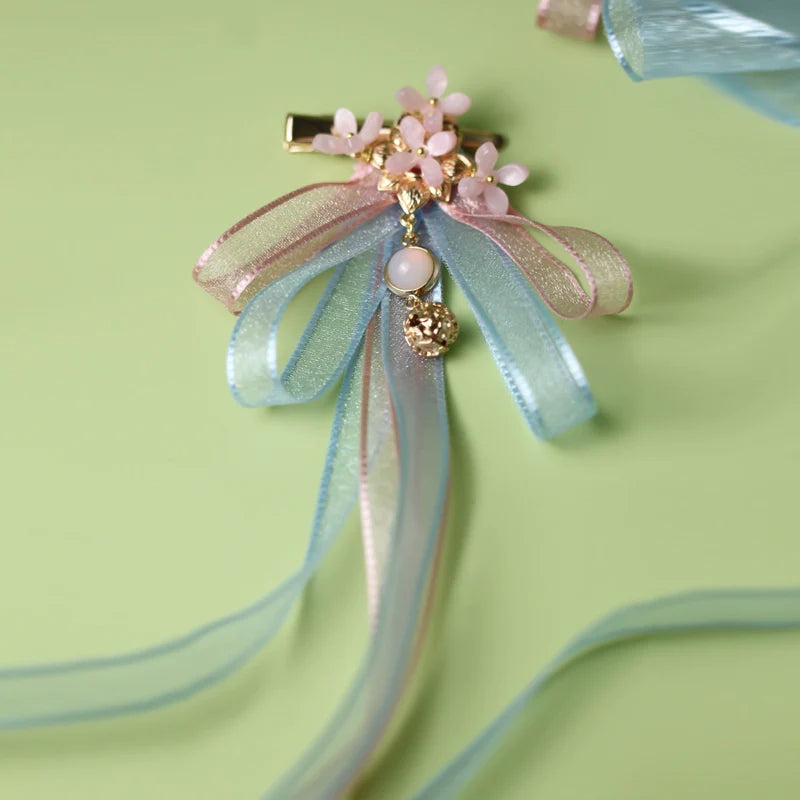 Hair Clip: Ask Spring