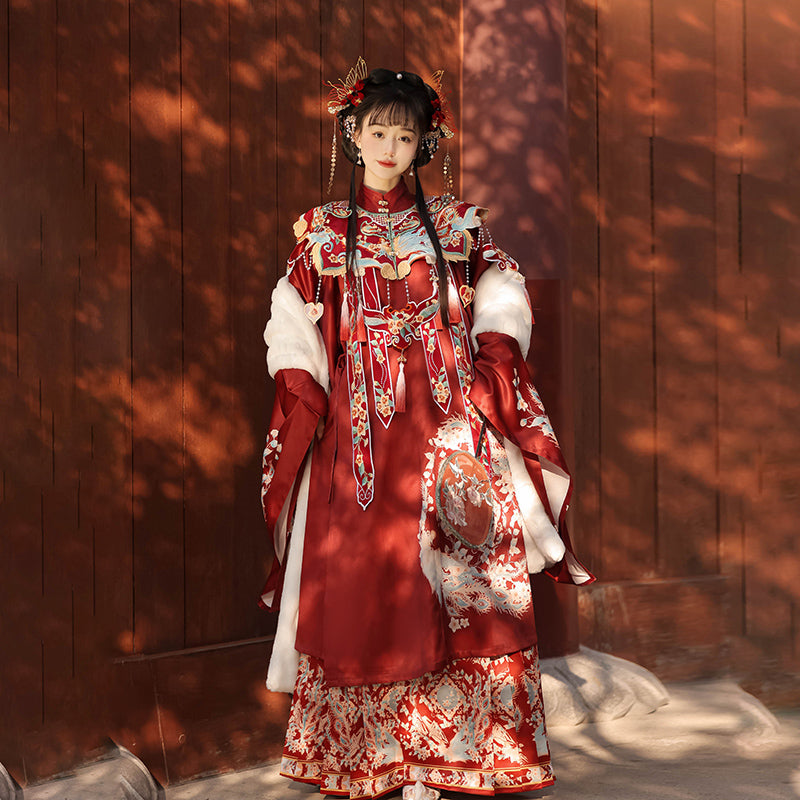 Fengxi 凤溪 - Cloud Collar & Mamianqun Ming Dynasty Hanfu Set