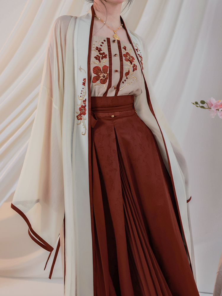 Scarlet Lamp 赤玉盏 - New Chinese Style Song Dynasty Hanfu (Preorder)
