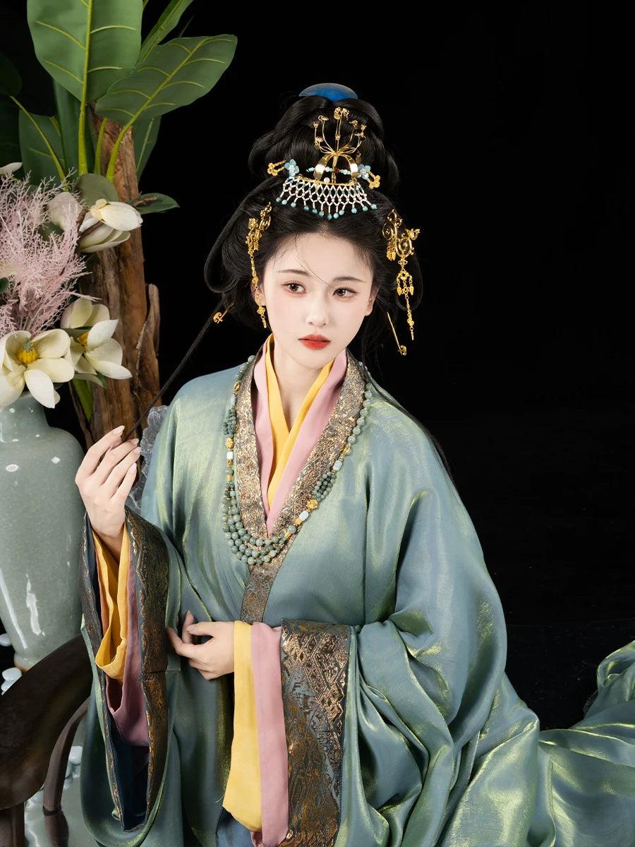 Li Ji - Warring States and Han Dynasty Straight Hem Robe
