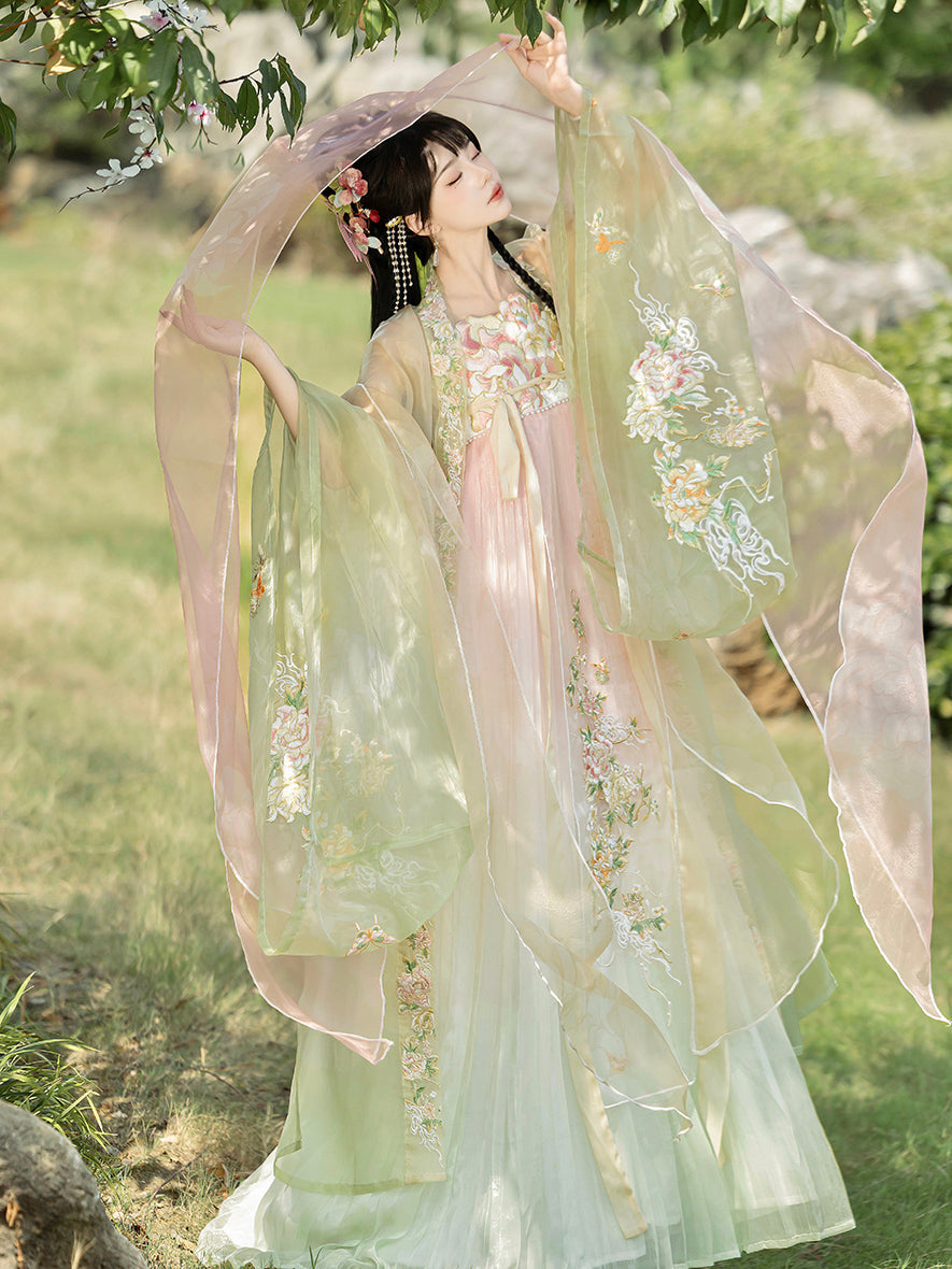 White Peony 白芍 - Tang Dynasty Style Hanfu Dress Heziqun