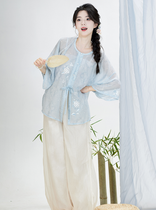 Ming Dynasty x Modern Hanfu: Sea Salt Crushed Ice 海盐碎冰 (Preorder)