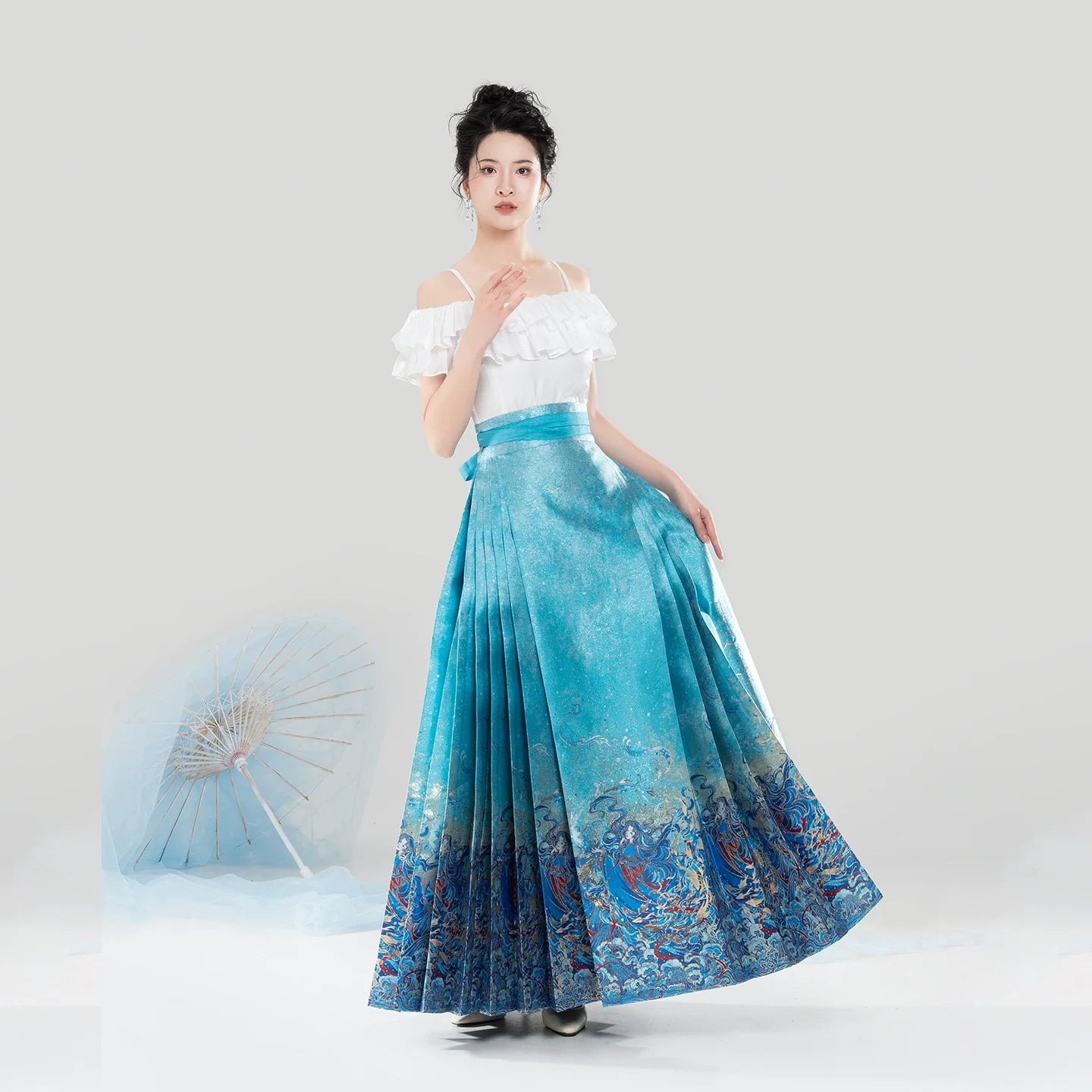 Five Elements Water 五行水 - Modern Ming Dynasty Lotus Blouse, Mamianqun Hanfu Outfit (Preorder)