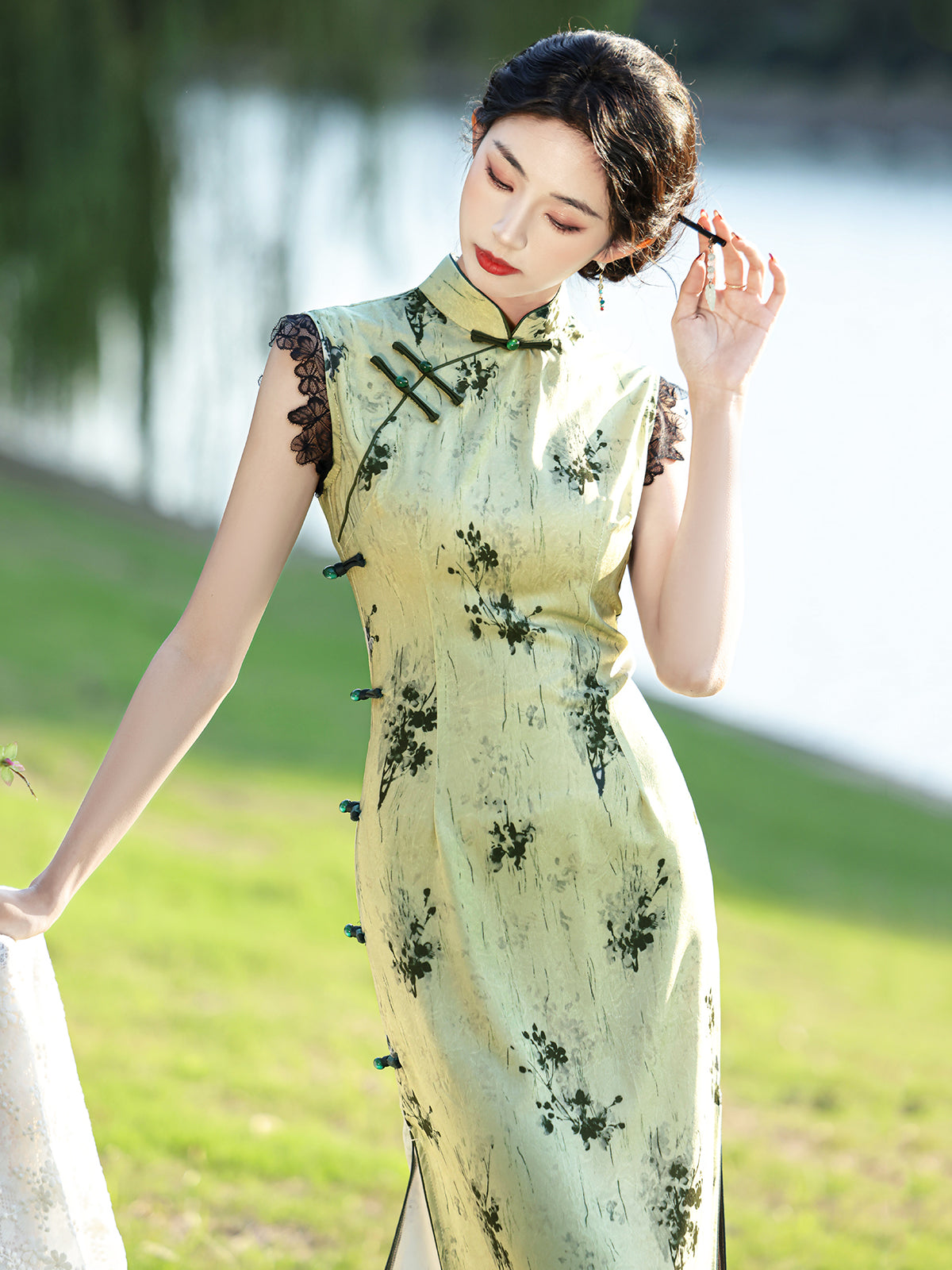 Cuimo Poetry - Spring Sleeveless Long Cheongsam