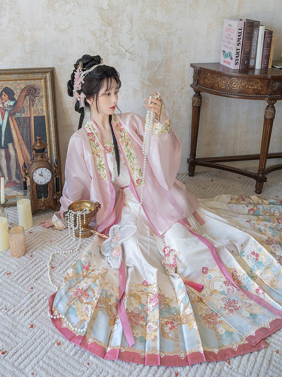 Bogu Taohua 博古桃花 - Cross Collar Top & Mamianqun Ming Dynasty Hanfu Set
