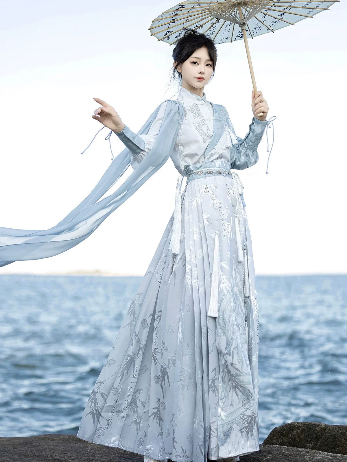 Ming Dynasty Modern Hanfu, New Chinese Style, Mamianqun, Lingyun 凌云