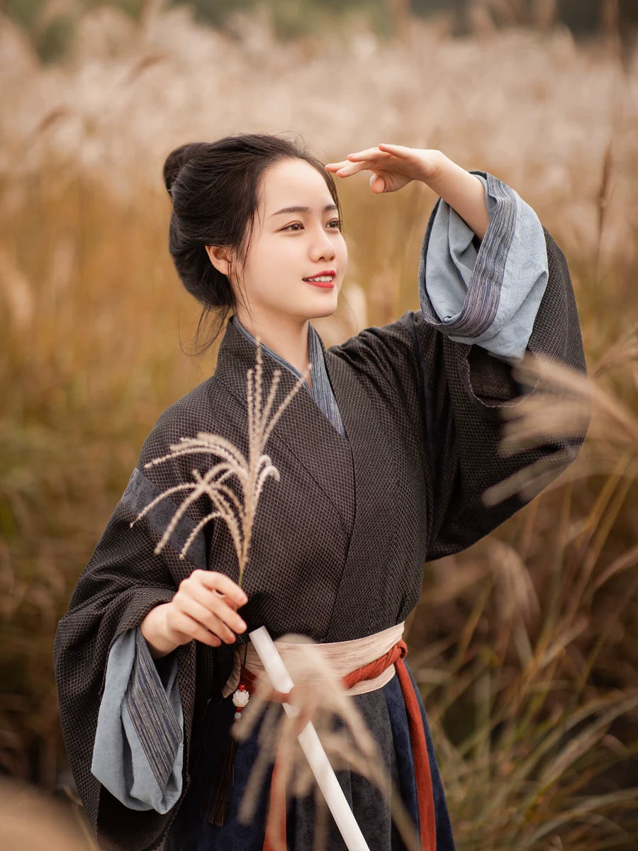 Xiaoxiao 潇潇 - Wei Jin Style Qiyao Ruqun