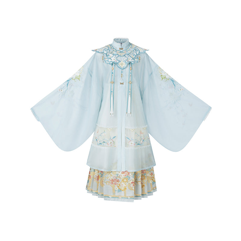 Crescent Frost 半月霜 - Cloud Collar & Mamianqun Ming Dynasty Hanfu Set