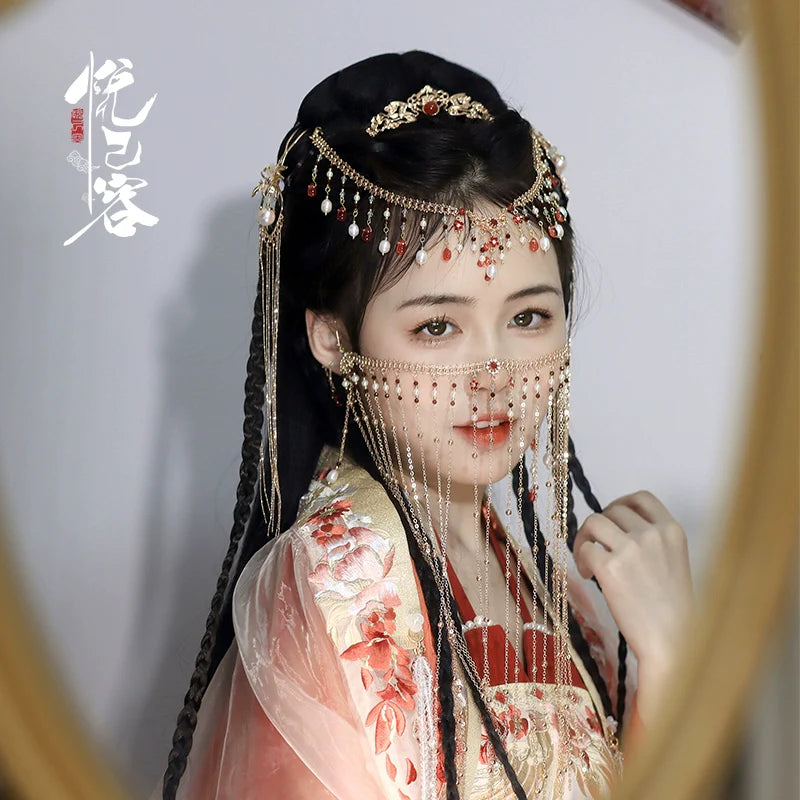 Headdress: Ruby