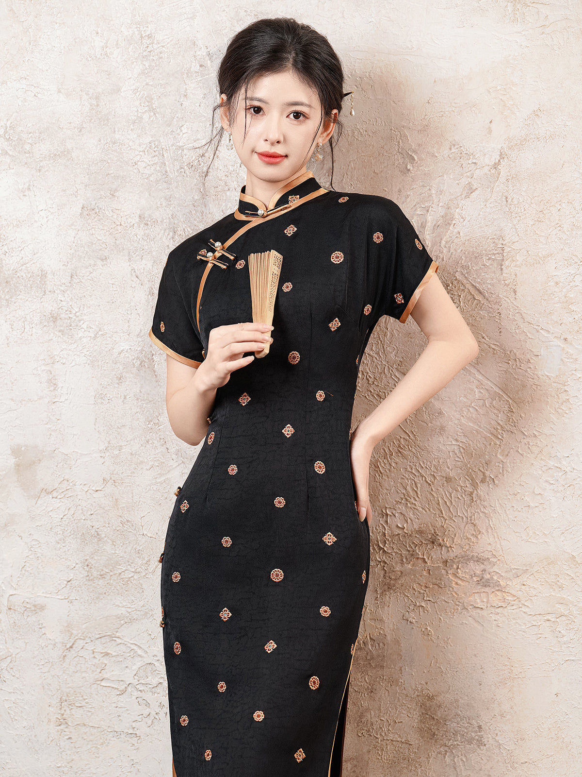 Xuanwen 玄纹 - Short Sleeve Retro Style Long Cheongsam