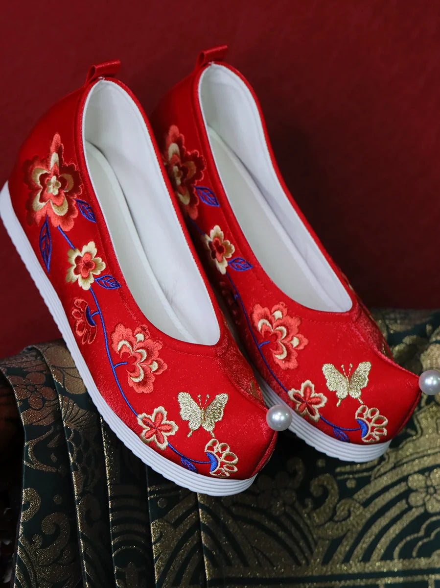 Anika – Embroidered Chinese Hanfu Shoes