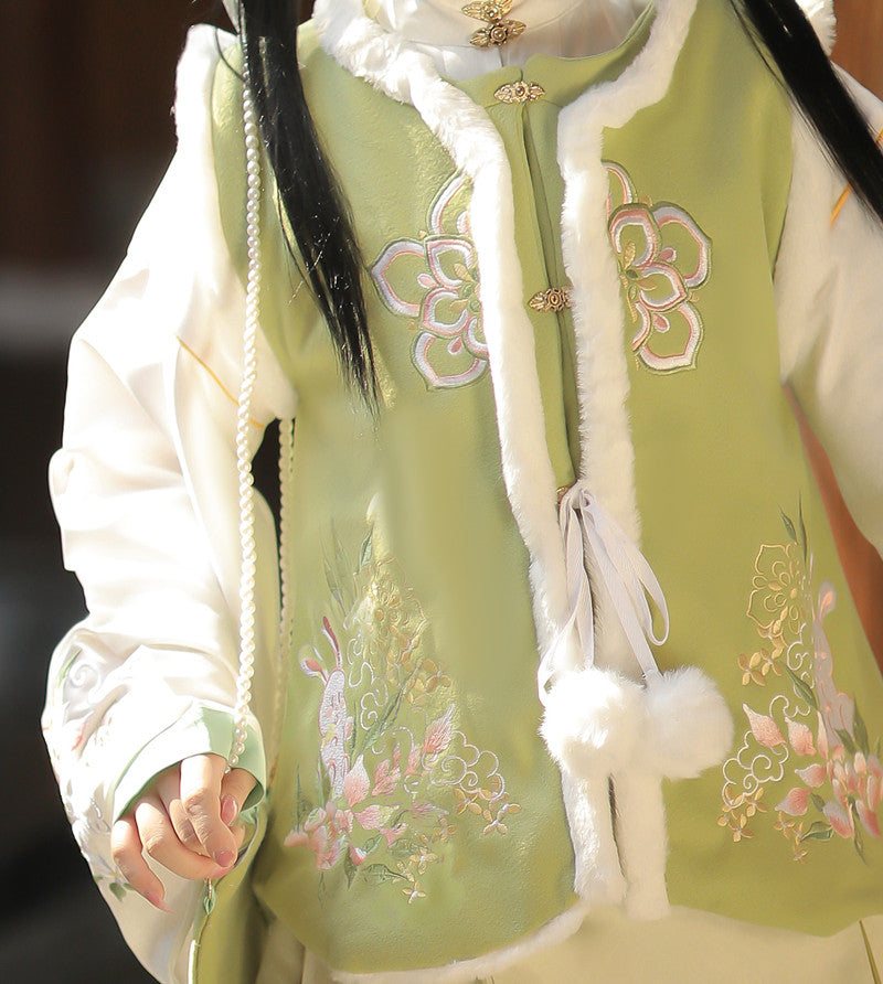 Fortune Rabbit 瑞兔 - Bijia & Mamianqun Ming Dynasty Hanfu Set