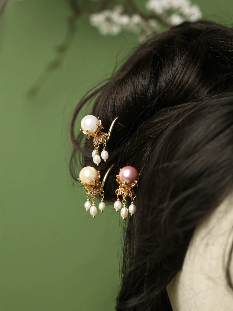 Freshwater Pearl Hair Pin: Margalit
