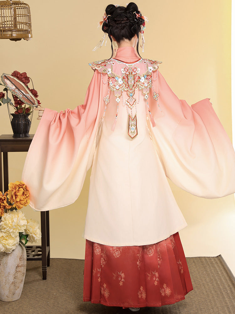 Happy Flower God 花神悦 - Cloud Collar & Mamianqun Ming Dynasty Hanfu Set