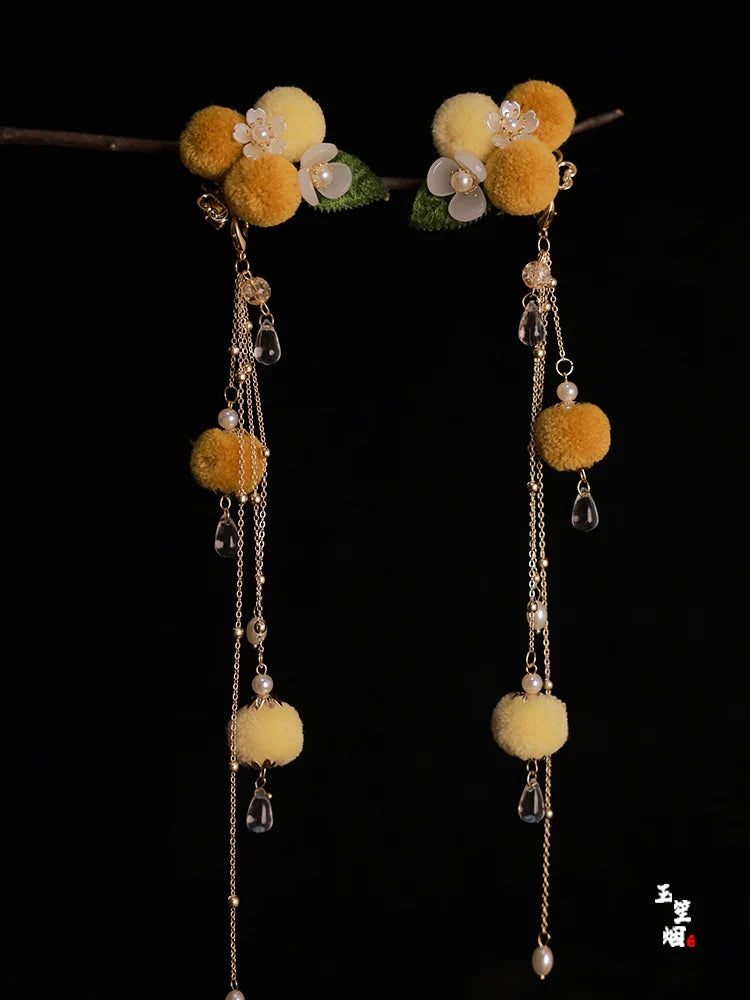 Hair Clips: Bright Snow