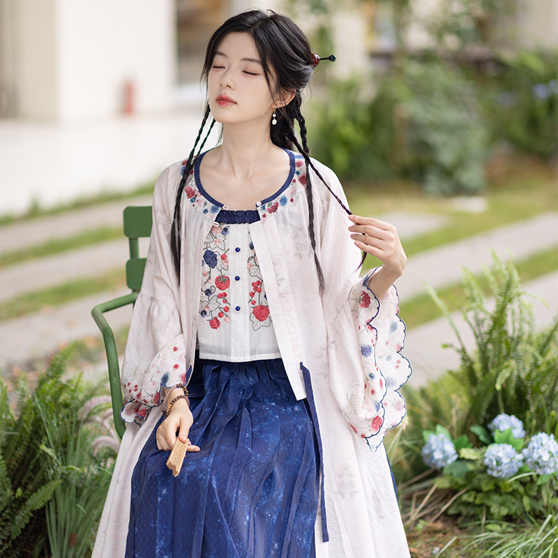 Morino's Fairy Tale 森野童话 - Modern Ming Dynasty Hanfu Outfit (Preorder)