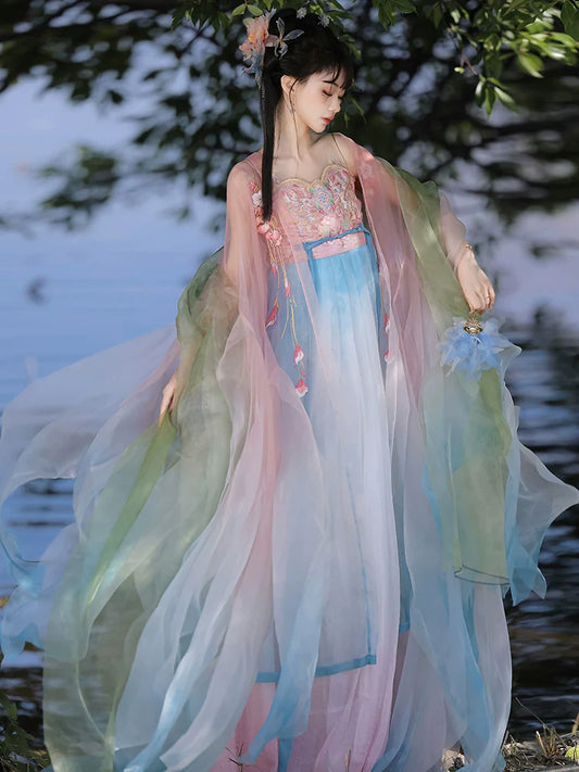 Spring Flowers 春花 - Tang Dynasty Style Hanfu Dress Heziqun