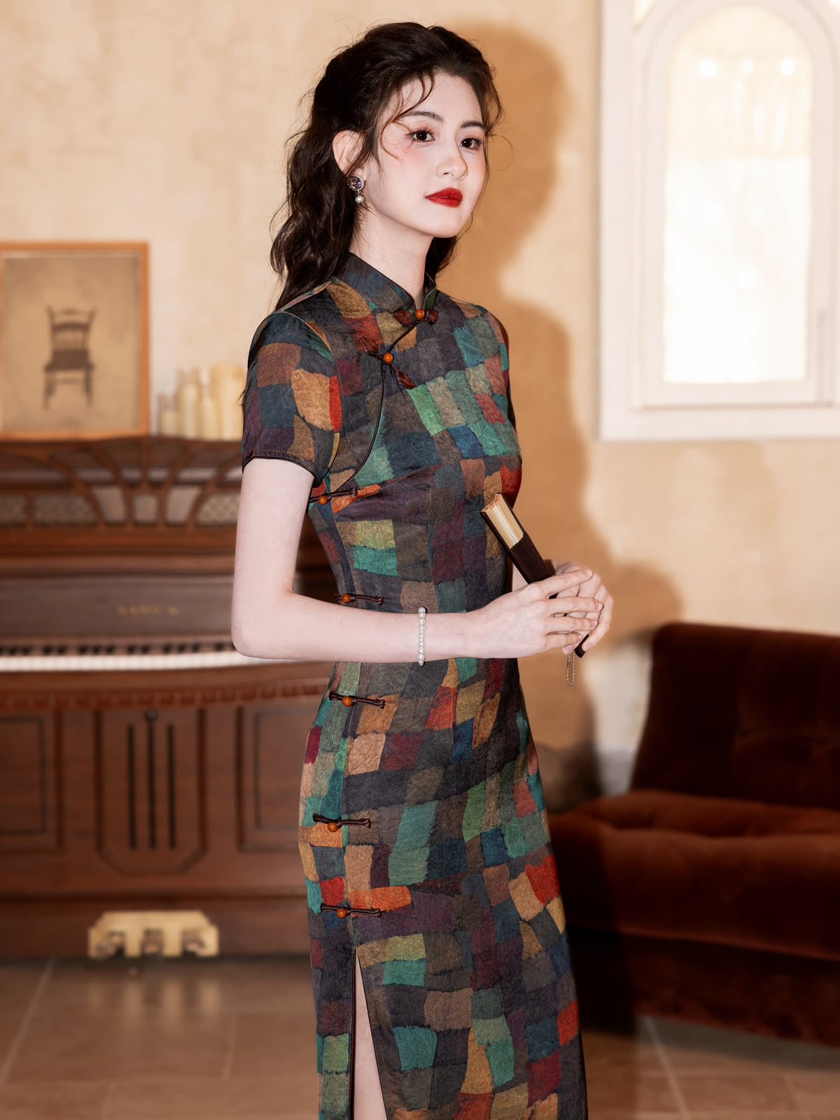 Black Rhyme 黑韵彩格 - Short Sleeve Retro Style Checkered Cheongsam