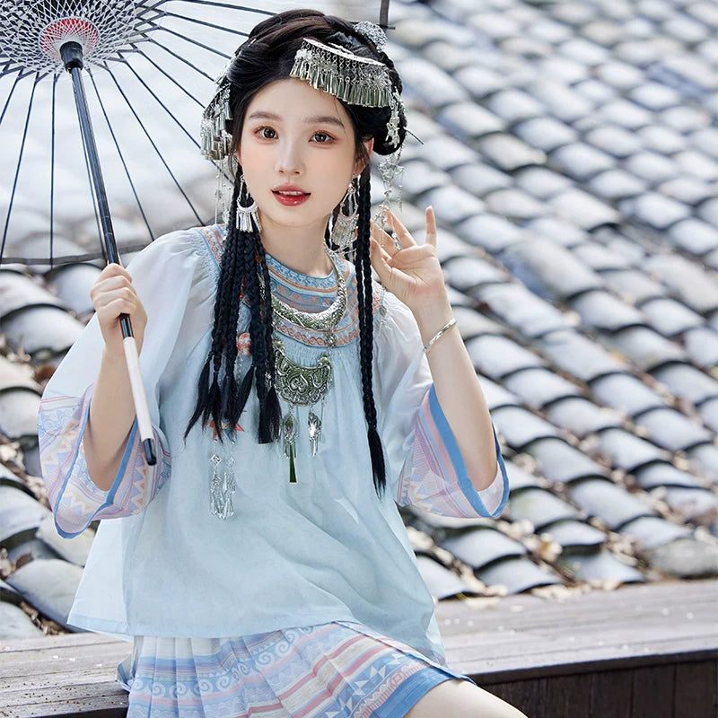 Ming Dynasty x Modern Hanfu: Misty Morning 晨雾 (Preorder)