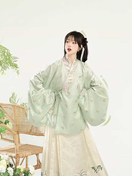 Hundred Herbs 百草 - Cross Collar Top & Mamianqun Ming Dynasty Hanfu Set