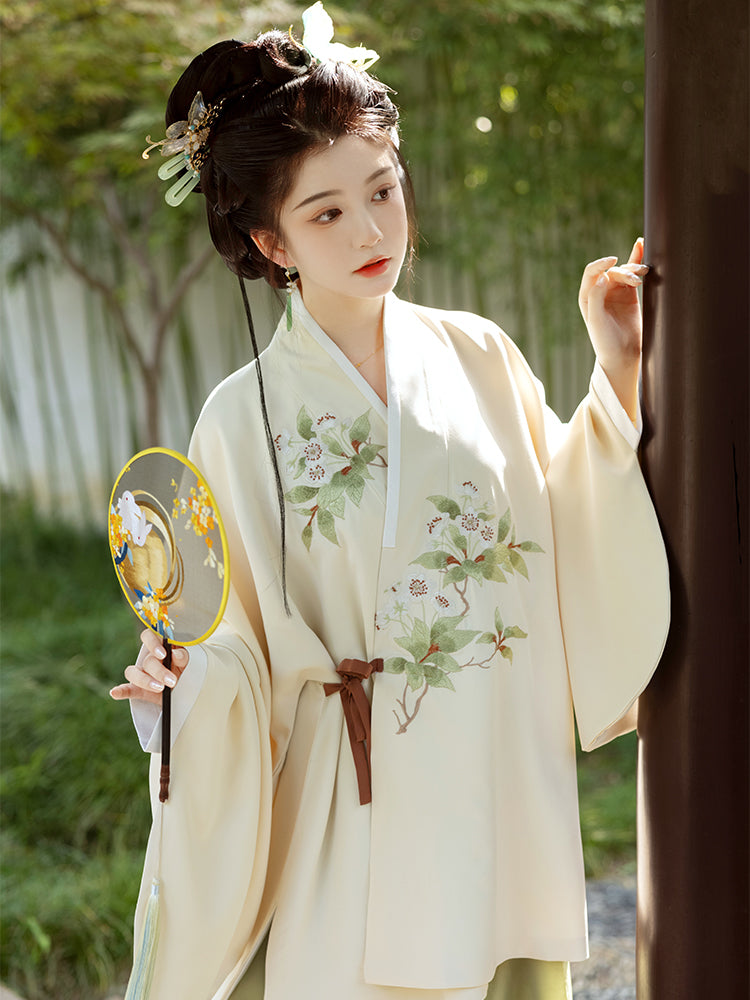 Moon 酌月 - Pipa Sleeve Top & Mamianqun Ming Dynasty Hanfu Set