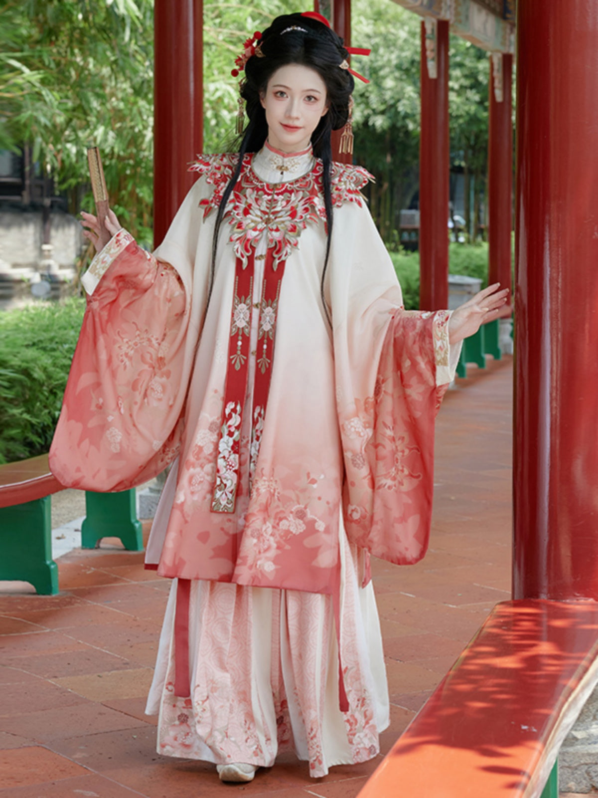 Thousand Dreams 千川一梦 - Cloud Collar & Pleated Skirt Ming Dynasty Hanfu Set