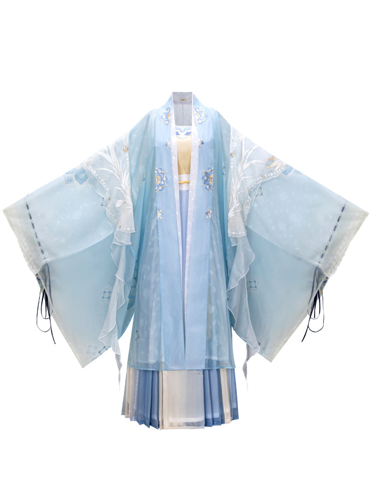 Qingshan Weaving Snow 晴山织雪 - Song Dynasty Style Qiyao Ruqun Hanfu