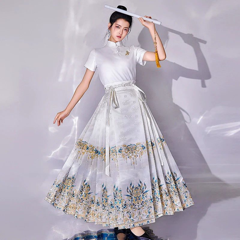 Ming Dynasty Modern Hanfu, Mamianqun, Phoenix Crown 凤冠 (Preorder)