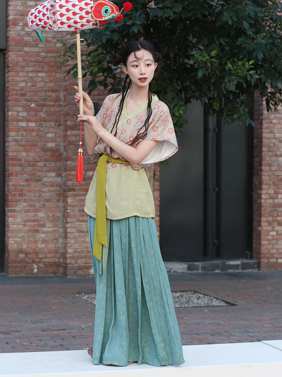 Su Shang 素商 - Tang Dynasty Modern Style Beizi Qiyao Ruqun