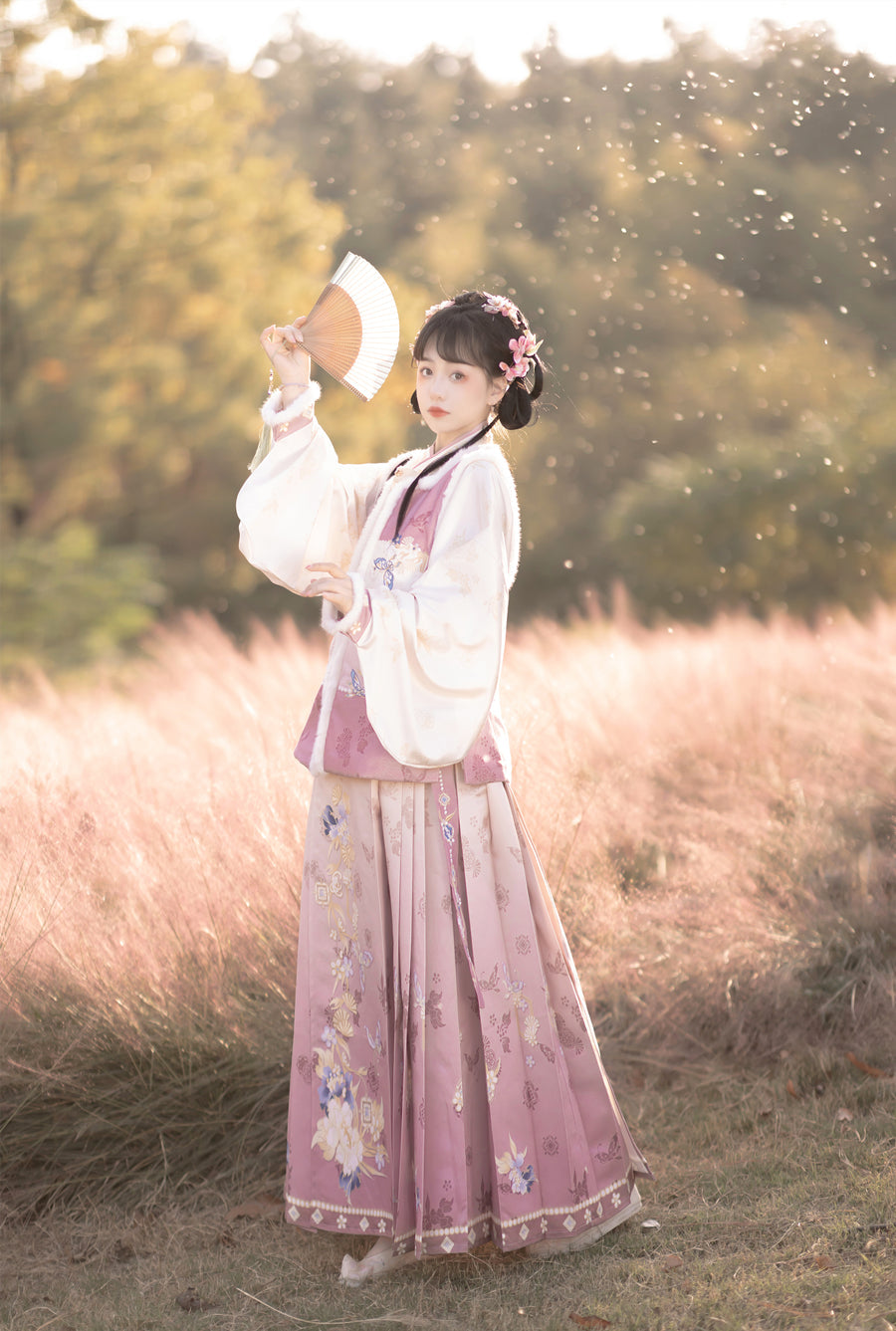 Fuju 芙蕖 - Bijia & Mamianqun Ming Dynasty Hanfu Set