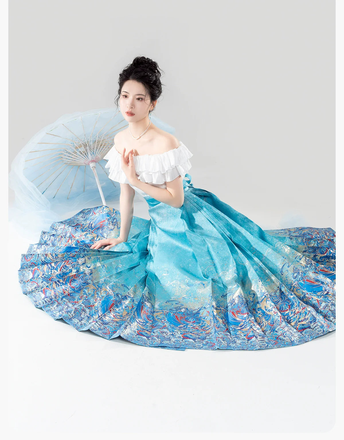 Five Elements Water 五行水 - Modern Ming Dynasty Lotus Blouse, Mamianqun Hanfu Outfit (Preorder)