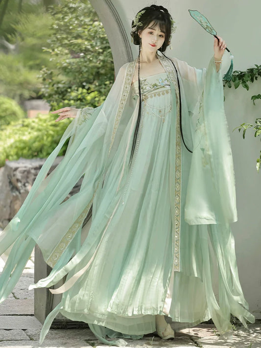 Qinghe 清荷 - Tang Dynasty Style Hanfu Dress Heziqun