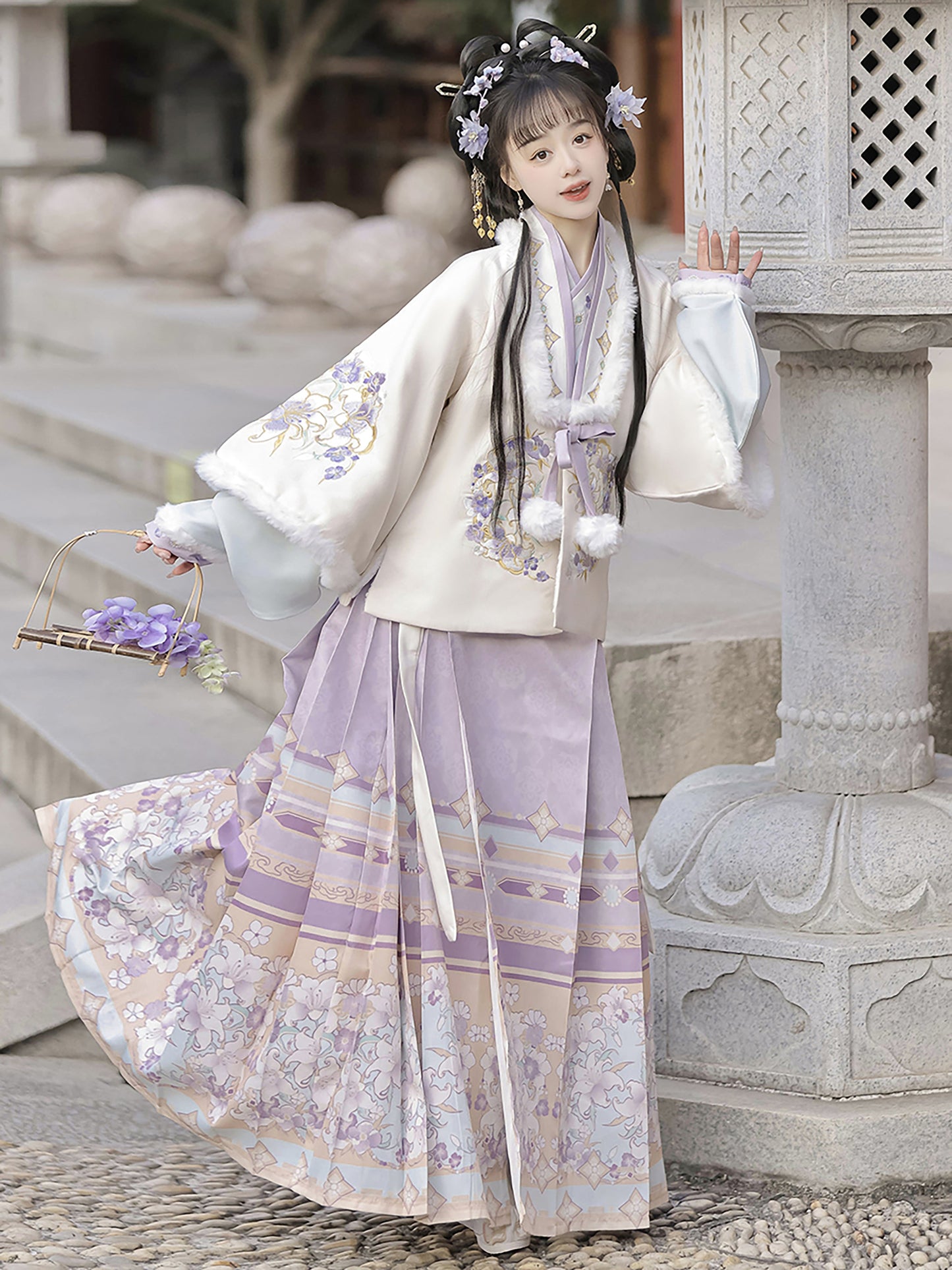 Nuannuan 暖暖 - Mamianqun Ming Dynasty Hanfu Set