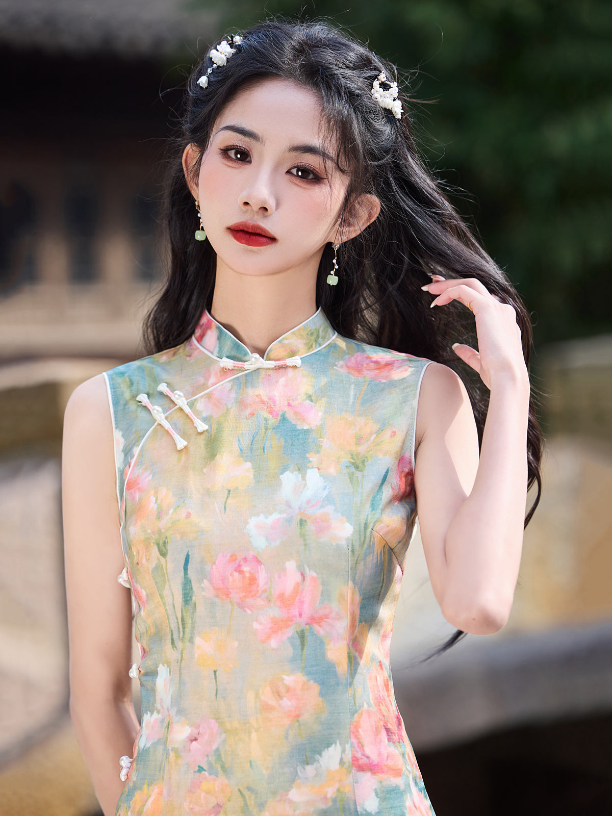 Huayi 花逸 - Sleeveless Retro Floral Long Cheongsam