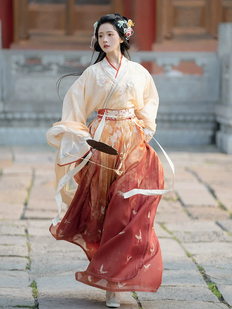 Spring Tour - Wei Jin Style Qiyao Ruqun