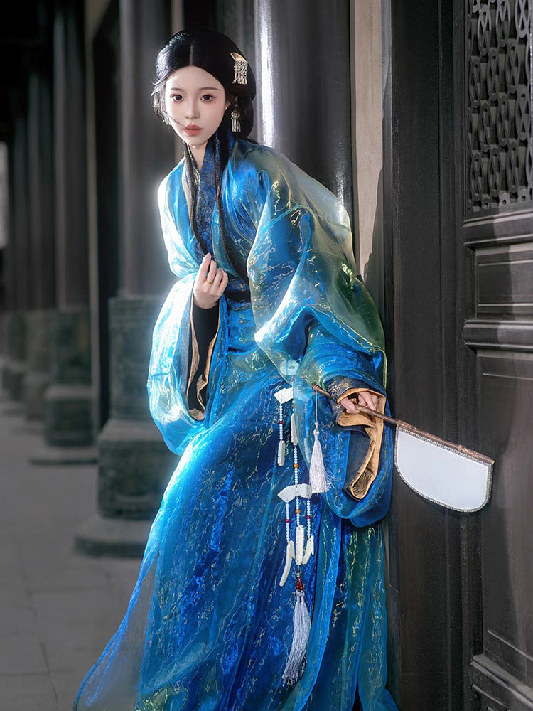 Shimmering Nights - Warring States and Han Dynasty Straight Hem Robe
