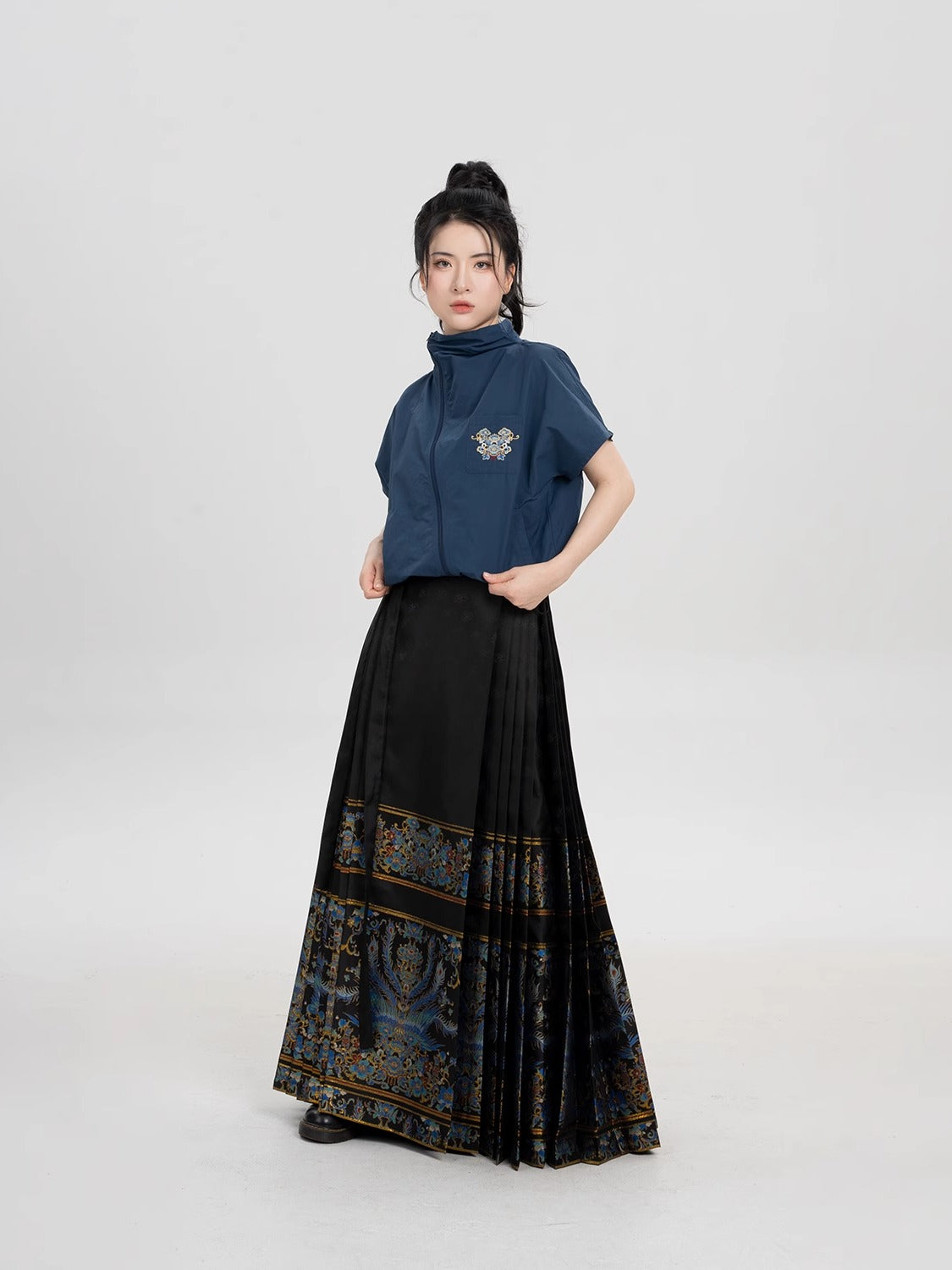 Bingzhi 秉知 - New Chinese Style Zipper Jacket and Mamianqun Set (Preorder)