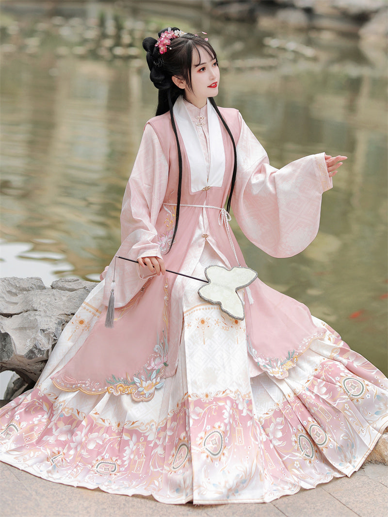 Flower Whisper 花语 - Bijia & Mamianqun Ming Dynasty Hanfu Set