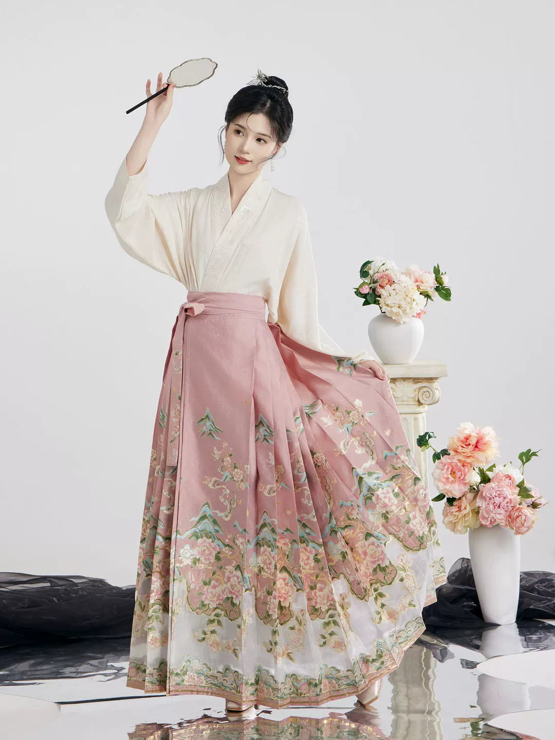 Ming Dynasty Modern Hanfu, Mamianqun, Butterfly Valley 江山花蝶