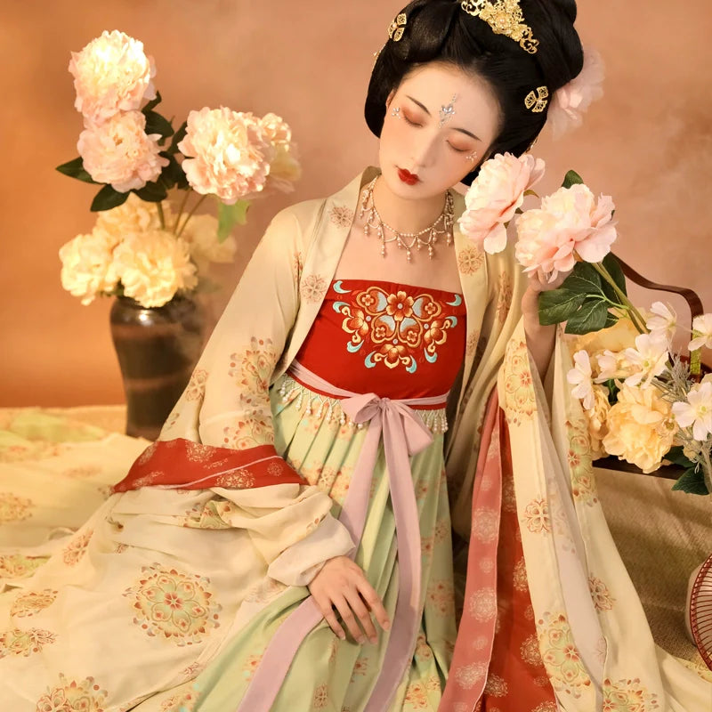 Yanyuntai - Tang Dynasty Style Hanfu Dress Heziqun