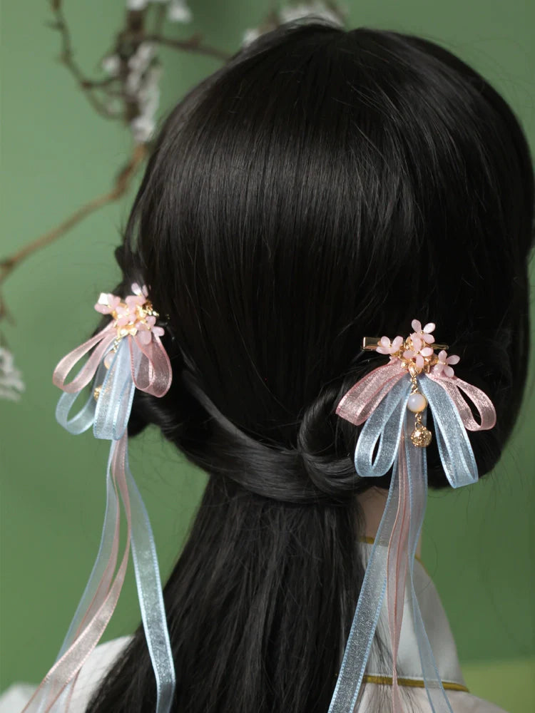 Hair Clip: Ask Spring