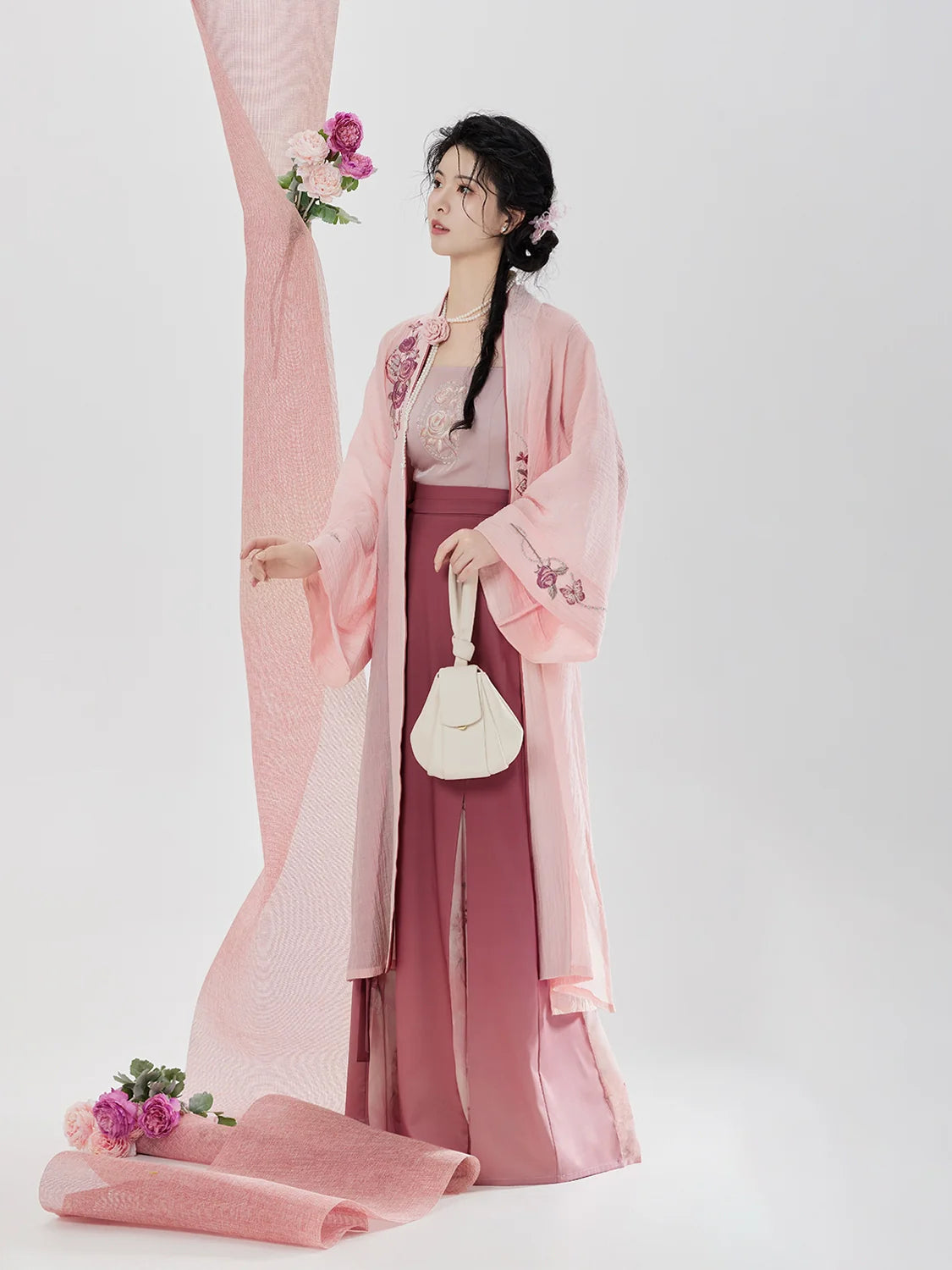Rose Letter 玫瑰来信 - Modern Song Dynasty Hanfu Outfit (Preorder)